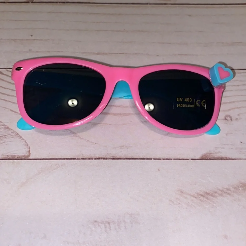 Little girls pink/seafoam heart sunglasses